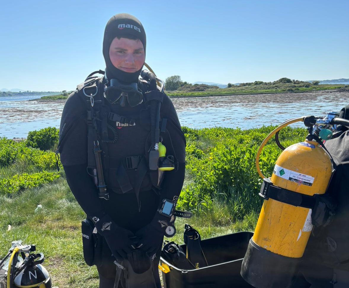 Leesdive2-cropped
